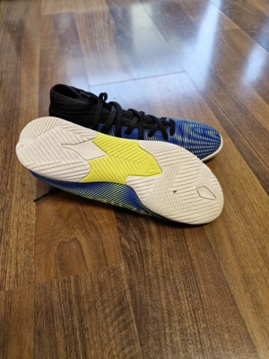 Fußball Hallenschuhe Adidas, Größe 35 Bild 2