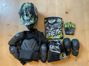 Motocross Ausrüstung  Bild 2