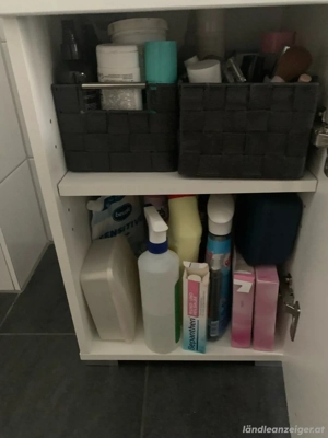 Badschrank Bild 3
