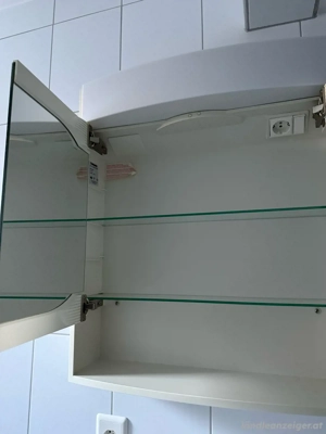 Spiegelschrank Bild 2