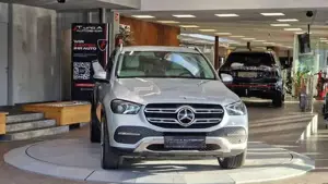 Mercedes-Benz E 350 Bild 2