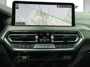 BMW X4 xDrive20d *verfügbar ab 12/25* M Sportpaket // Anhängerkupplung // Lenkradheizung Bild 8