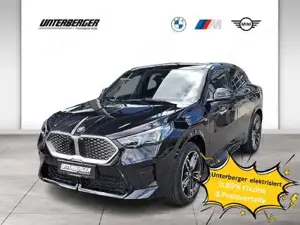 BMW iX2 eDrive20 *0,99% Fixzins Leasing* M Sportpaket // Anhängerkupplung //