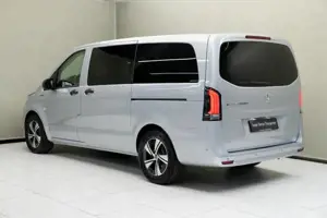 Mercedes-Benz eVito 129 Tourer PRO Lang SpurH ACC KlimaA SpurW Bild 15