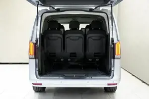 Mercedes-Benz eVito 129 Tourer PRO Lang SpurH ACC KlimaA SpurW Bild 14