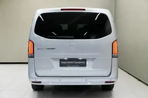 Mercedes-Benz eVito 129 Tourer PRO Lang SpurH ACC KlimaA SpurW Bild 15