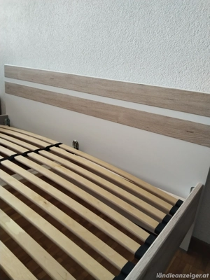 Bett  und Latterrost