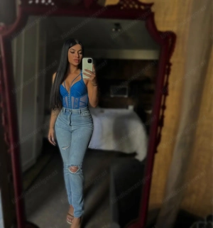 Hallo ich bin Cindy Warte auf Dich heiß und feucht Bild 2