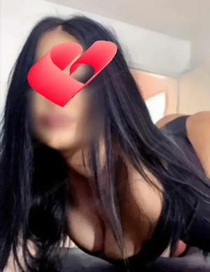 Ich freue mich auf die sinnliche, erotische Massage mit meinen sinnlichen Brüsten.