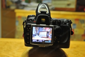 Nikon D300  Bild 2