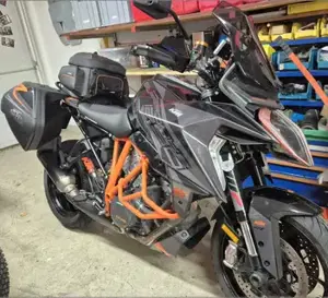 KTM 1290 Super Duke GT  Bild 10