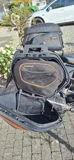 KTM 1290 Super Duke GT  Bild 9