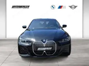 BMW i4 eDrive35 *0,99% Fixzins Leasing* Gran Coupe // M Sportpaket // Anhängerkupplung // aktive Ges Bild 3