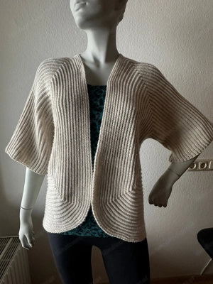 Kuschelig warme Strickjacke S  M von SORBET - creme - NEU