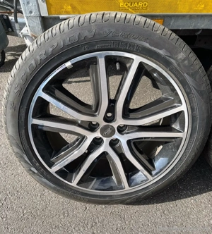 Felgen mit Reifen 255  45   R20 Bild 3