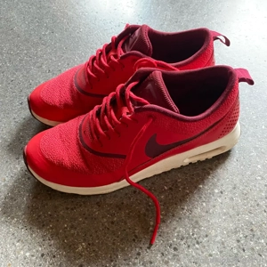 Nike Air Max Thea Laufschuhe, Sneaker, Turnschuhe, Rot, 37 38 Bild 2