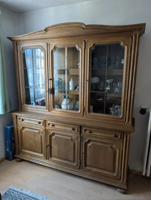 GRATIS - Buffet Schrank zu verschenken  Bild 2