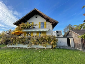 WG Zimmer in renoviertem EFH mit Garten 