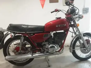 Suzuki gt 250 Bild 4