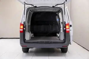 Mercedes-Benz eVito 112 Kasten Lang KAM SpurW SpurH LM Bild 12