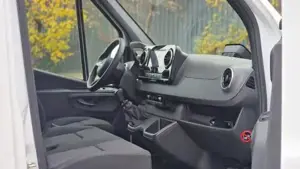 Mercedes-Benz  Bild 9