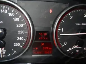 Wenig Kilometer BMW X1 X-Drive X-Line !! Allrad !! Bild 9