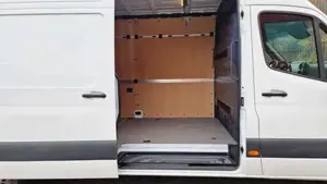 Mercedes-Benz  Bild 8