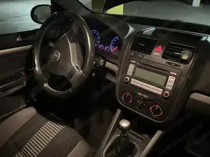 VW Golf 5  1.4 FSI  Bild 5