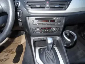 Wenig Kilometer BMW X1 X-Drive X-Line !! Allrad !! Bild 8