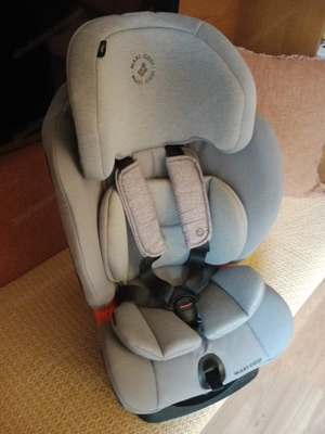 Maxi-Cosi Kindersitz Titan