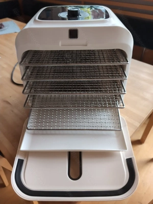 neuwertiger Dörrautomat 