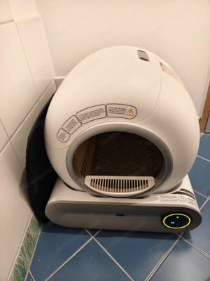 Selbstreinigende Katzentoilette