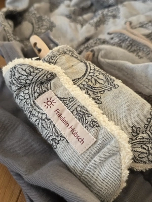 Babytrage   Tragetuch Fräulein Hübsch Bild 2