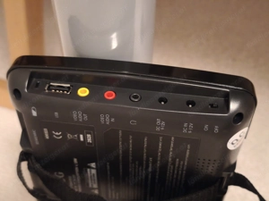 **RESERVIERT**  Tragbarer DVD-Player mit zwei Monitoren Auto Camping Kinderzimmer Bild 4