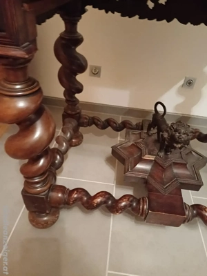 Barocker Tisch  Bild 5