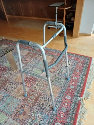 Gehbock klappbar Bild 3