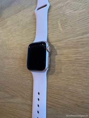 Apple Watch SE Bild 3
