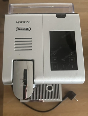 DeLonghi Nespresso Maschine inkl. Milchschäumer Bild 3