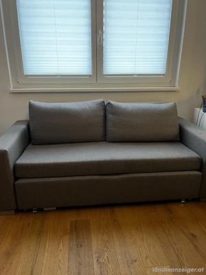 Graues Sofa