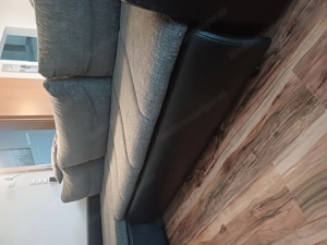 Leder mit Stoff kombinierte Couch