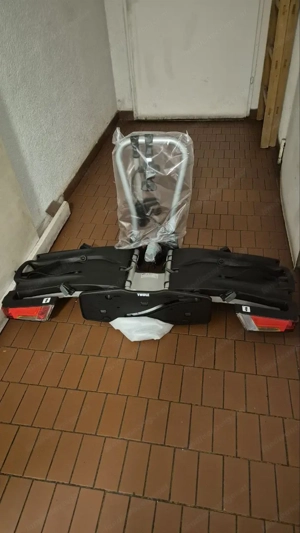Vermiete Thule Fahrradträger Thule Easy Fold 931 für 2 Fahrräder, zusammenklapp. und abschließbar Bild 3