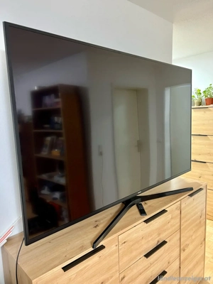 Samsung 70 Zoll 4K UltraHD Smart tv