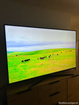 Samsung 70 Zoll 4K UltraHD Smart TV Bild 6