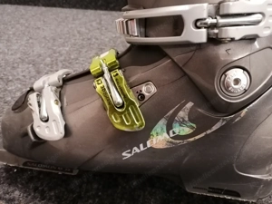 Gebrauchte Schischuhe günstig abzugeben