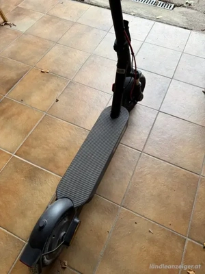 Xiaomi Electric Scooter 5 (DE)   E Scooter mit Straßenzulassung - Bild 2