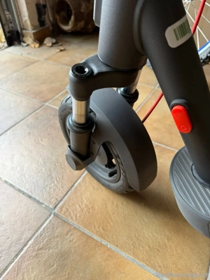 Xiaomi Electric Scooter 5 (DE)   E Scooter mit Straßenzulassung - Bild 4