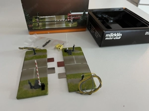 Märklin Spur Z - 8992 Bahnübergang mit Halbschranke NEU in OVP Bild 4