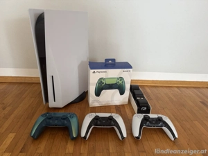 Sony PlayStation 5 825 GB Disc Version 3 Controller