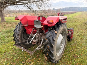 Massey Ferguson 135 Bild 3