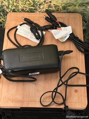 BLUETTI EB70 Powerstation 716Wh Bild 4